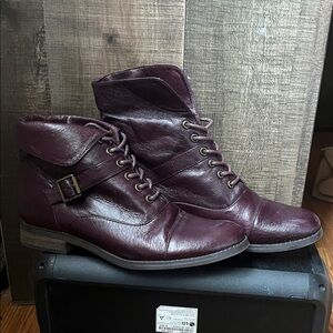 Steve Madden Burgundy Combat Boots